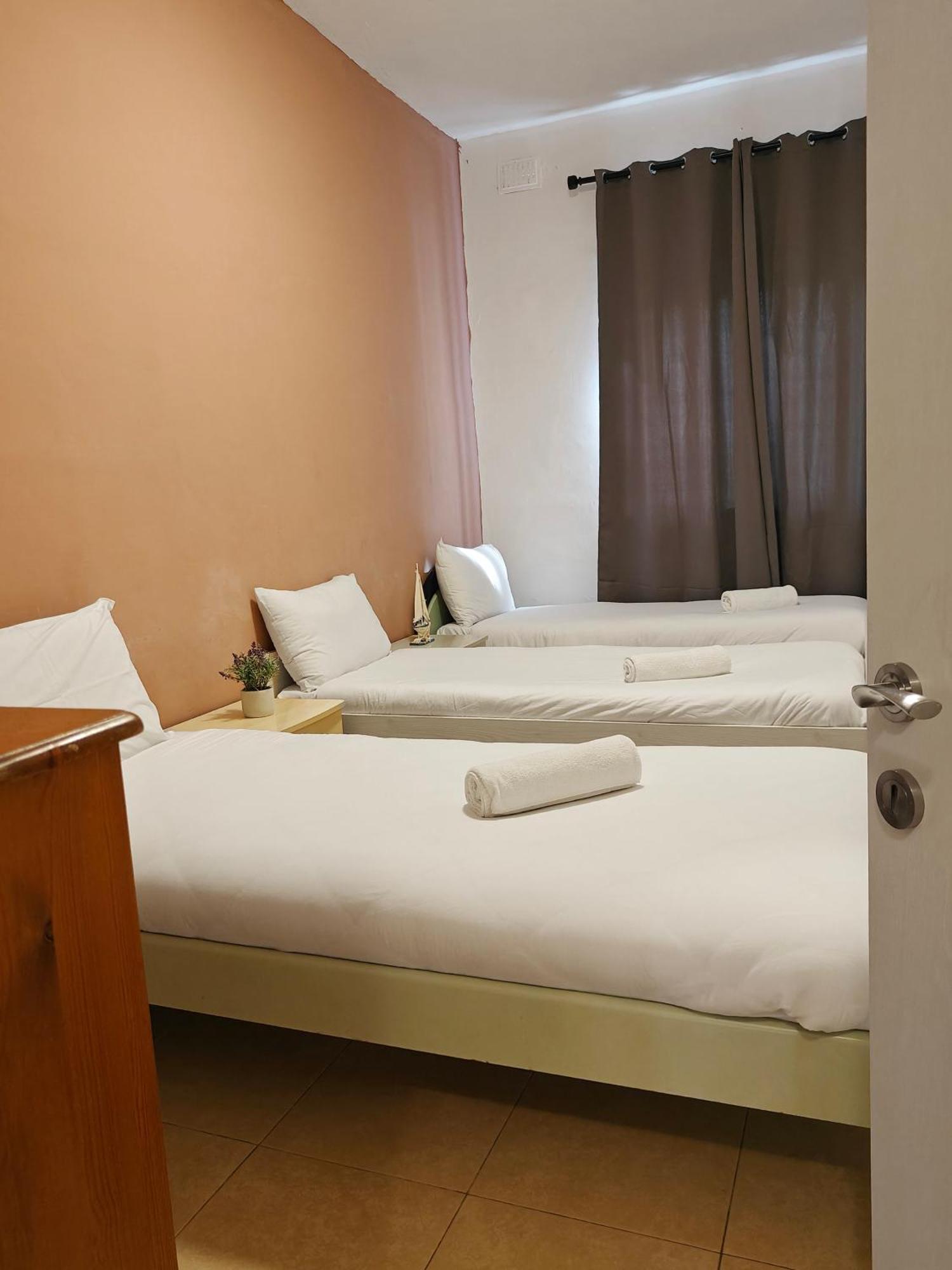 Sliema 3 Bedrooms Apartment Екстер'єр фото